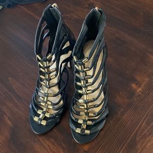 Vince Camuto black strappy heels